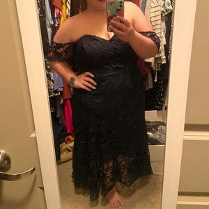 City Chic Entrancing Dress in Jade